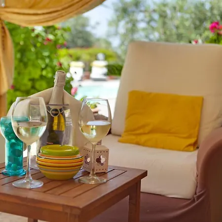 Casa Vacanza Perla Bianca Castelluzzo